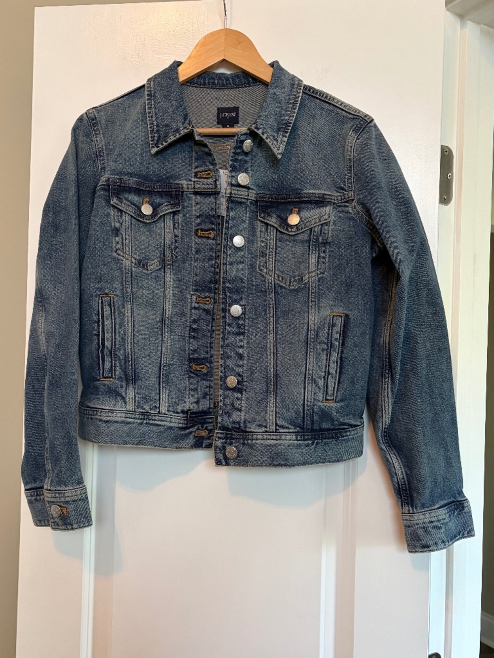 NWT J.Crew Classic Blue Denim Jean Jacket Small Style BA036